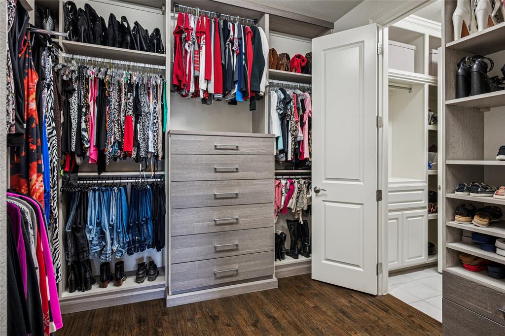 Vue Las Colinas - Residential