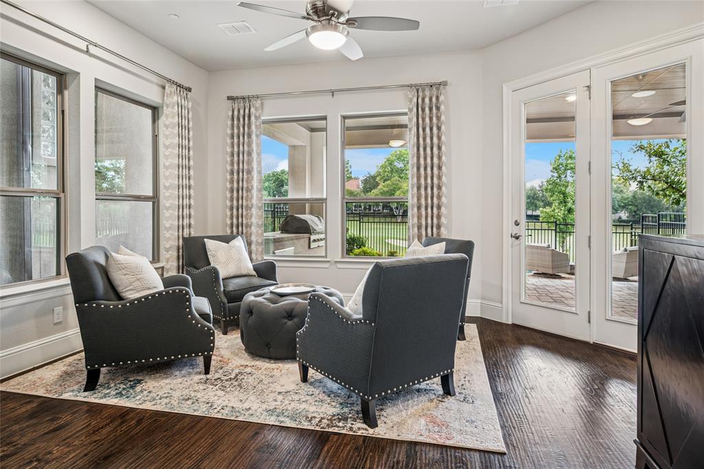 Vue Las Colinas - Residential