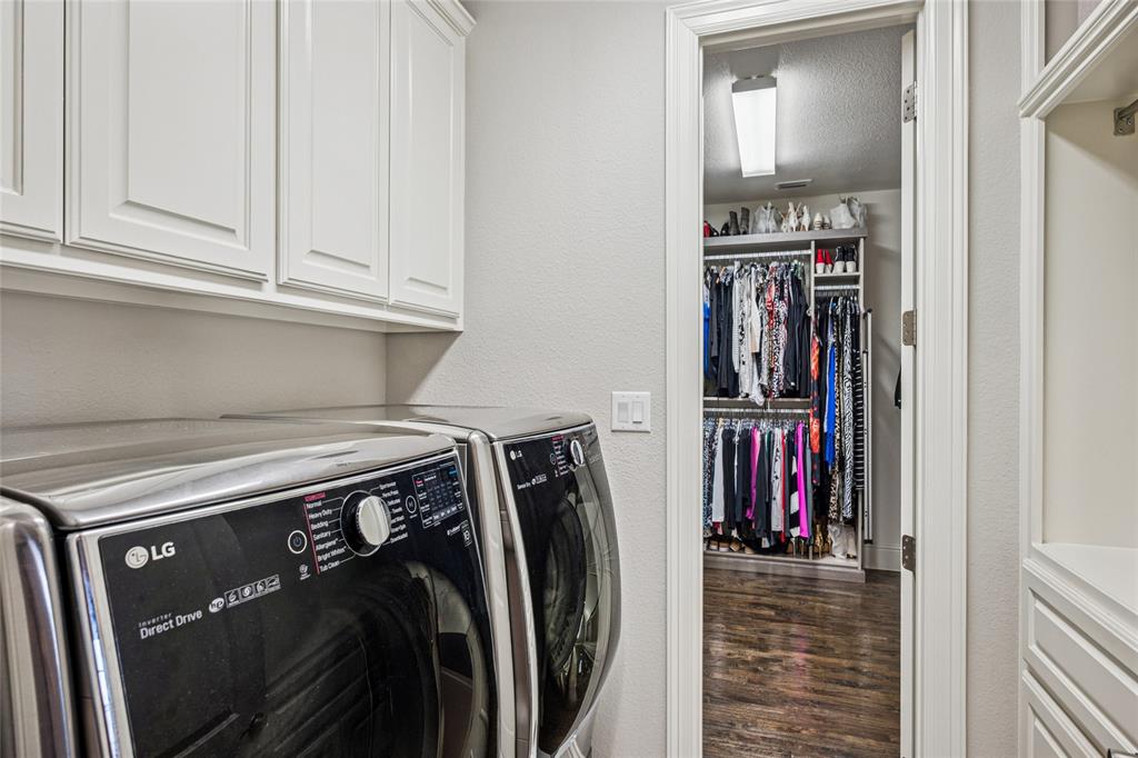 Vue Las Colinas - Residential