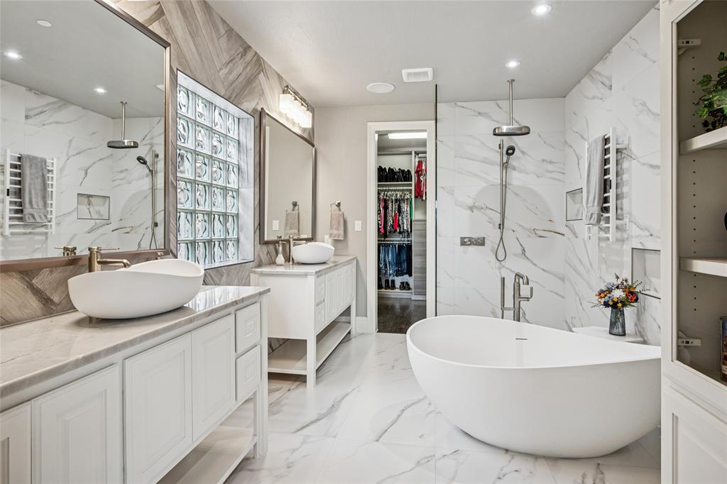 Vue Las Colinas - Residential