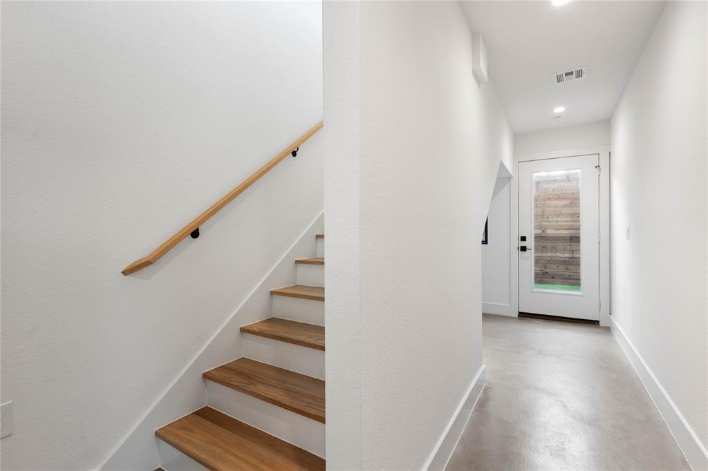 Alta Vista - Residential Lease