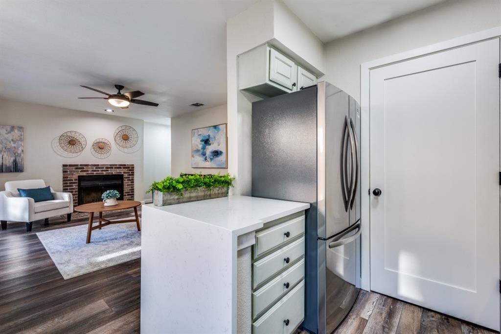 Cloisters Condo The - Residential