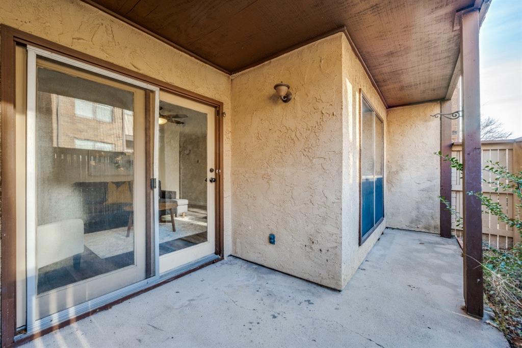 Cloisters Condo The - Residential