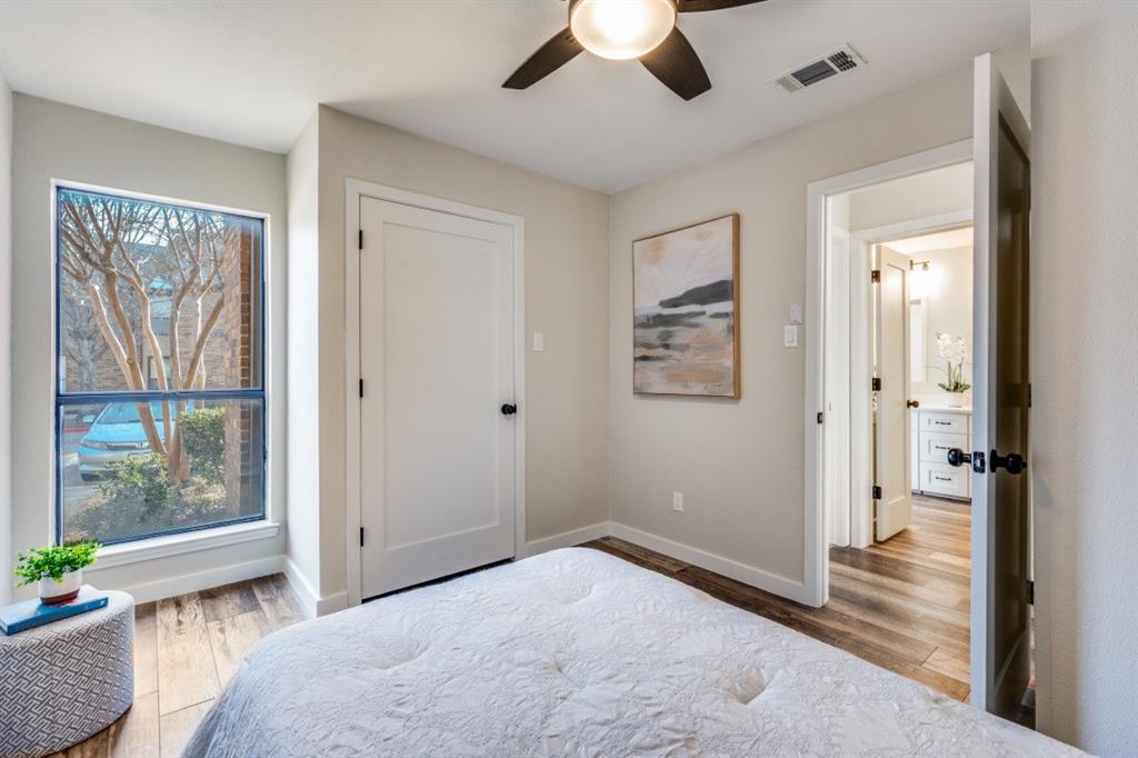 Cloisters Condo The - Residential