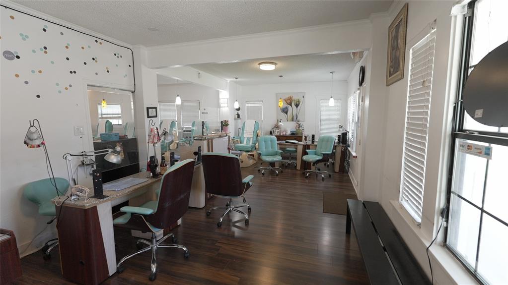 Original Cleburn - Commercial Sale