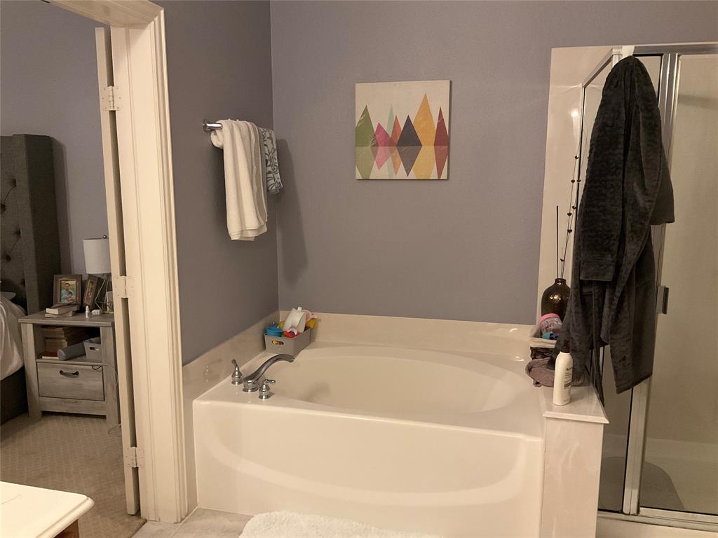 Mountain Valley Lake Trail. - Residential