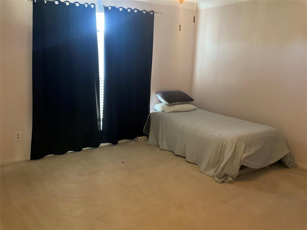 Mountain Valley Lake Trail. - Residential