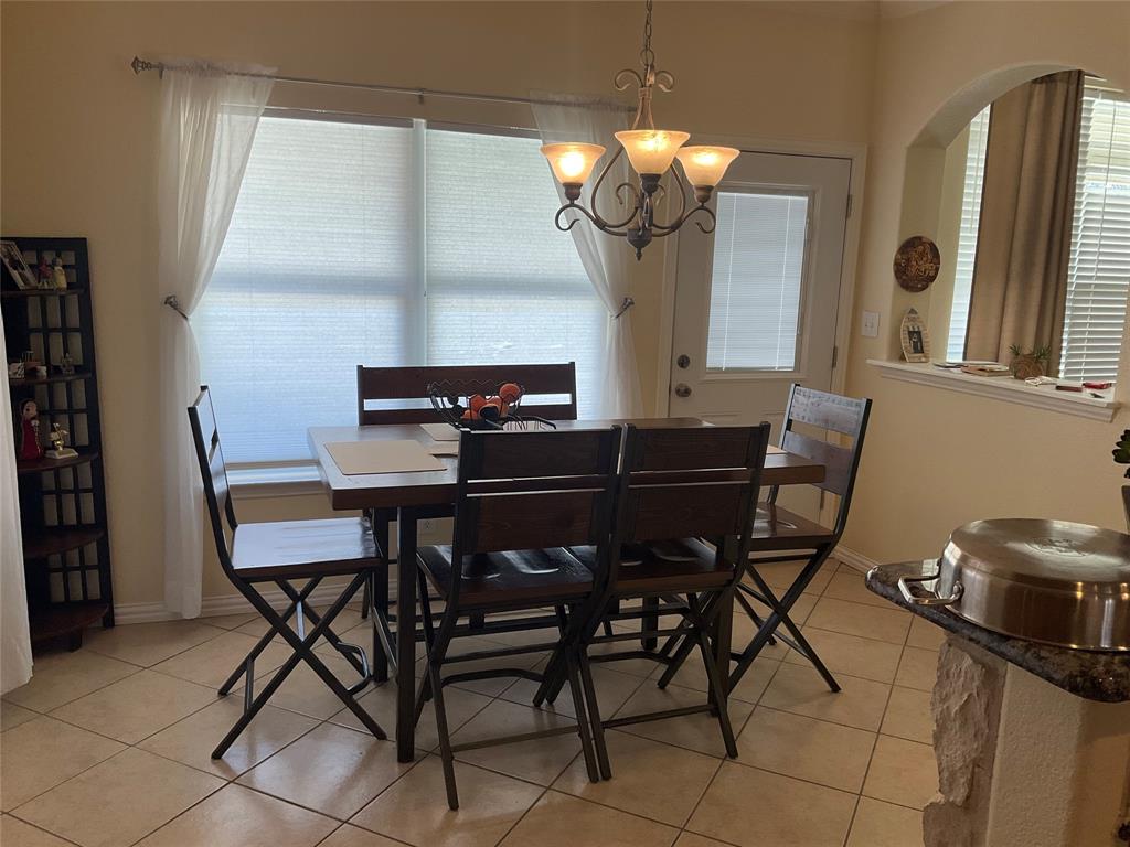 Mountain Valley Lake Trail. - Residential