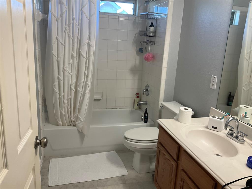 Mountain Valley Lake Trail. - Residential