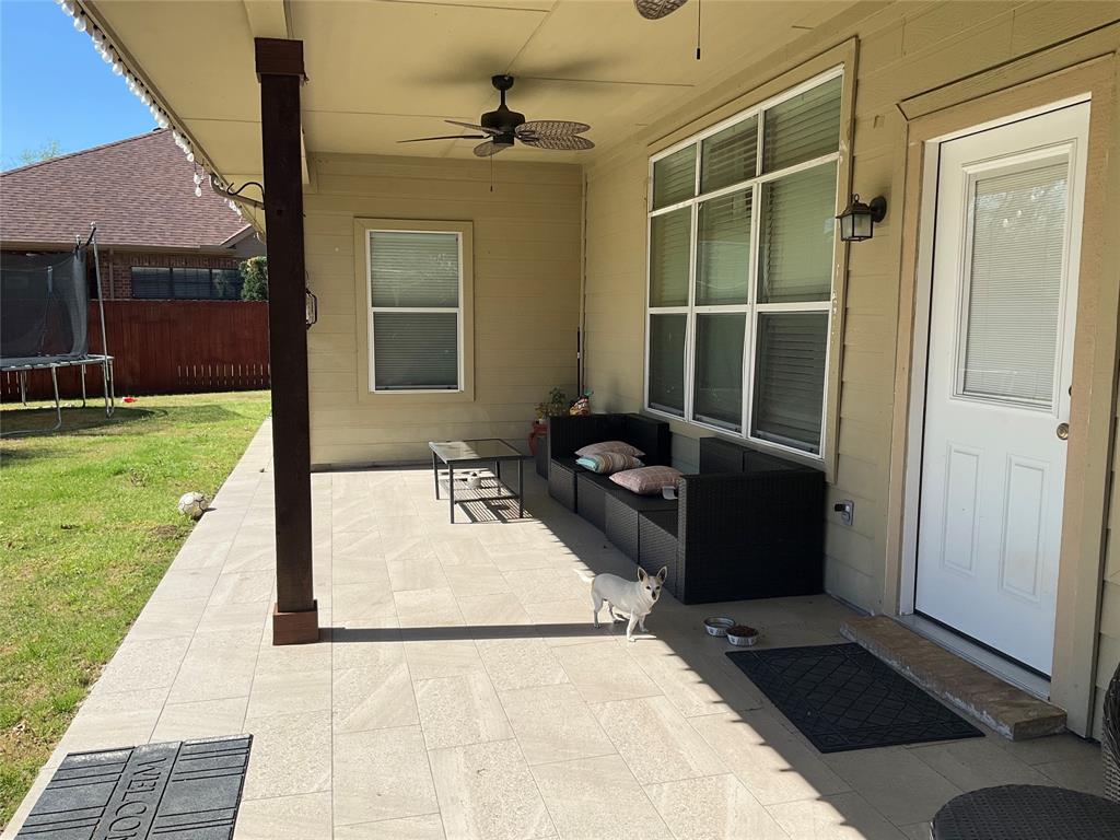 Mountain Valley Lake Trail. - Residential