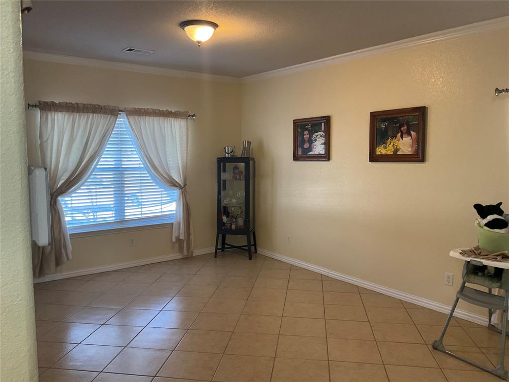 Mountain Valley Lake Trail. - Residential