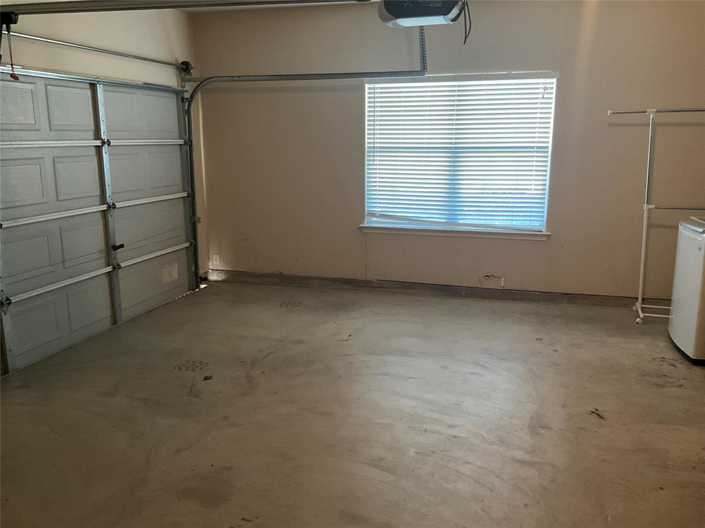 Mountain Valley Lake Trail. - Residential