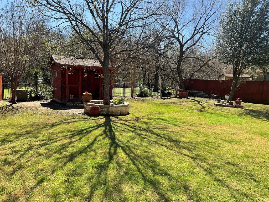 Mountain Valley Lake Trail. - Residential