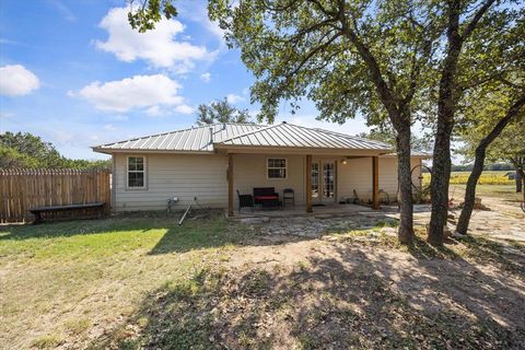 A home in Glen Rose