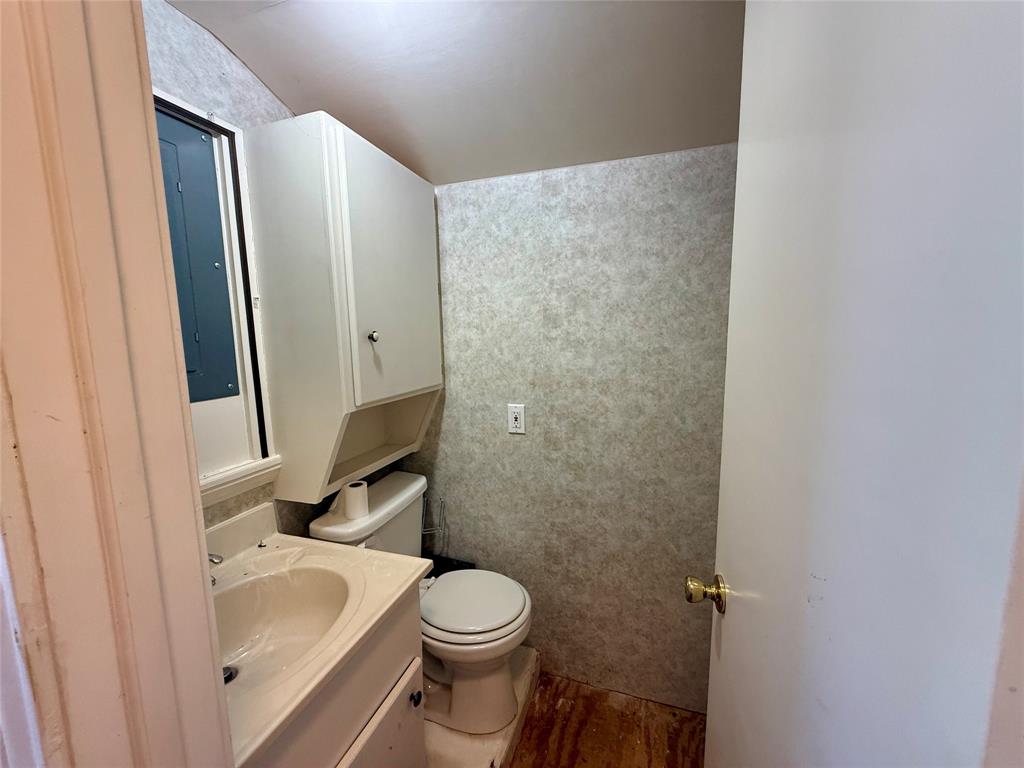 Moore Abstract - Residential