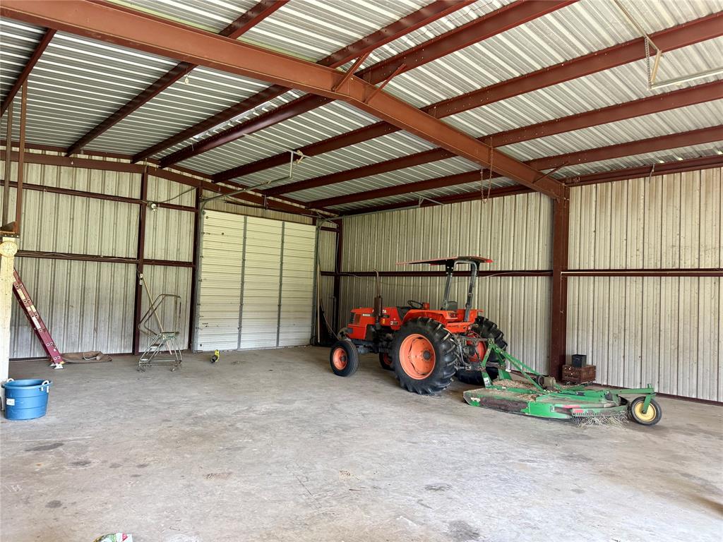 Moore Abstract - Residential