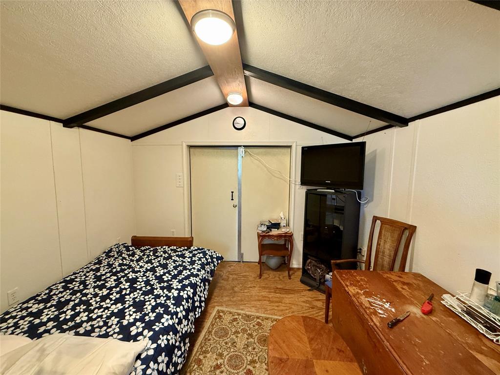 Moore Abstract - Residential