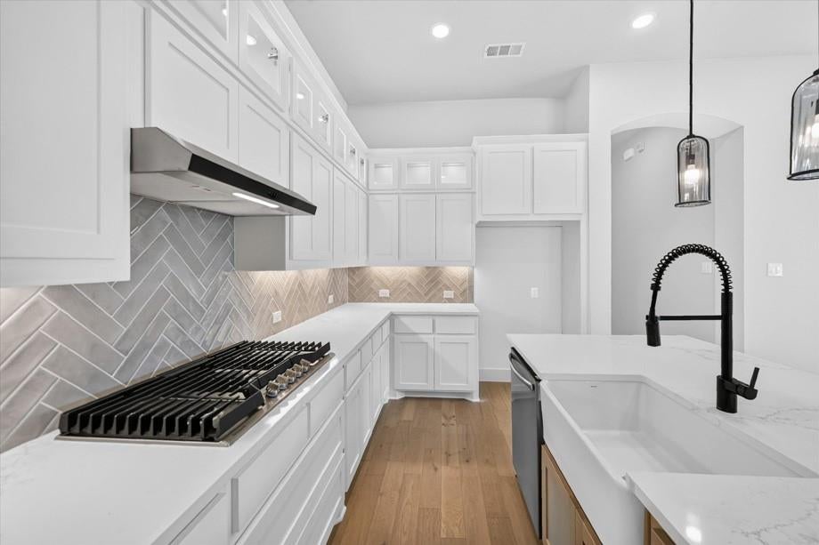 8409 Donaho Trail