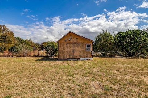 A home in Tolar