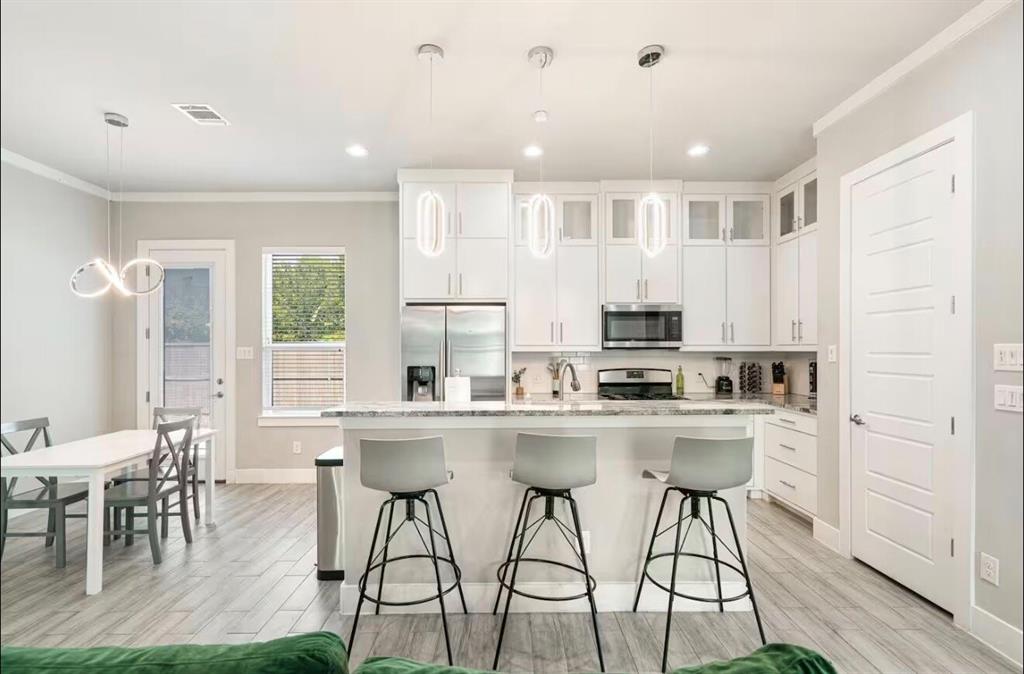 3351 Canada Drive
