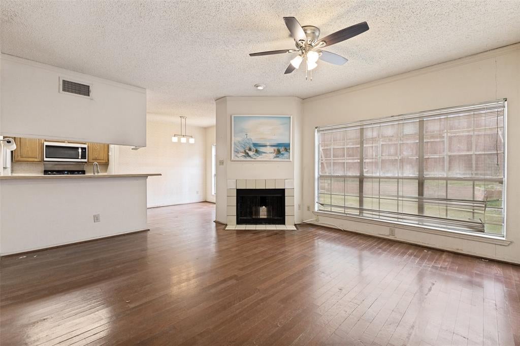 7151 Gaston Avenue 802