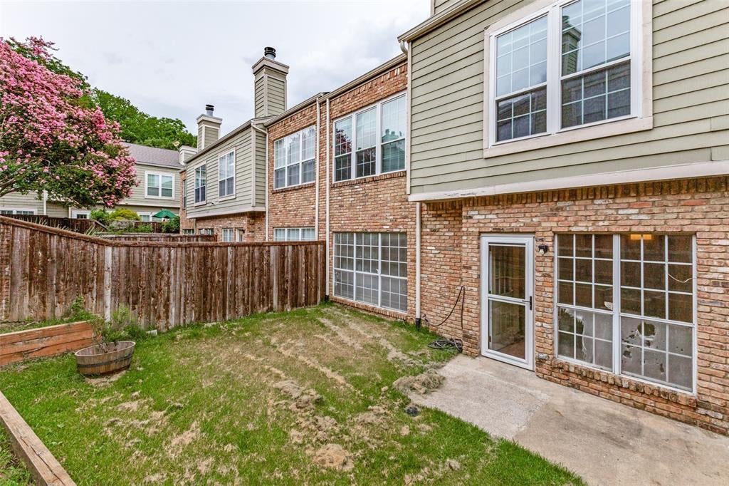 7151 Gaston Avenue 802