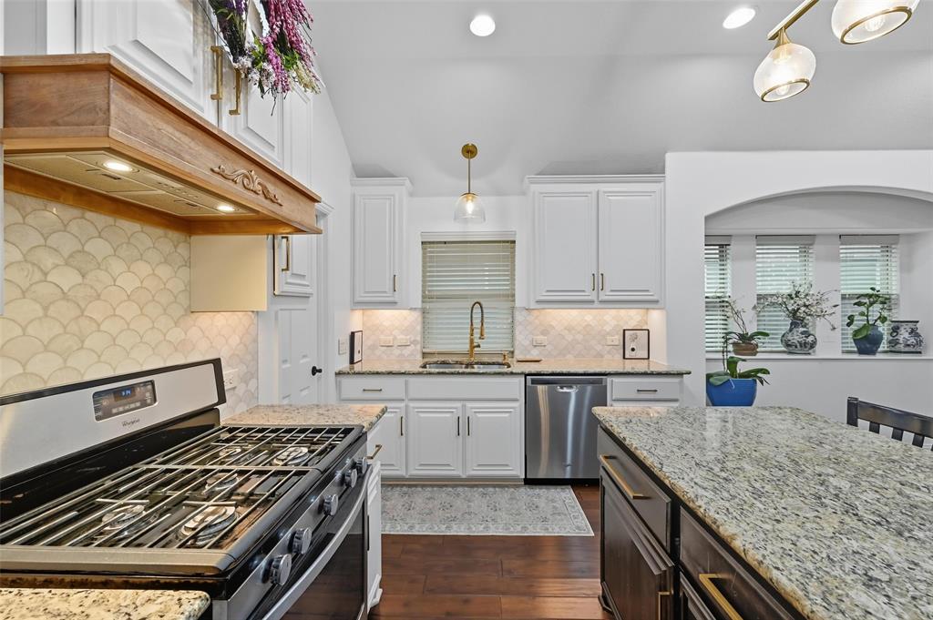 4516 Rush River Trail