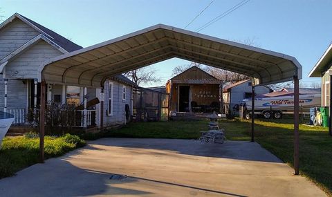 9504 Pittsburg Street Cresson TX 76035