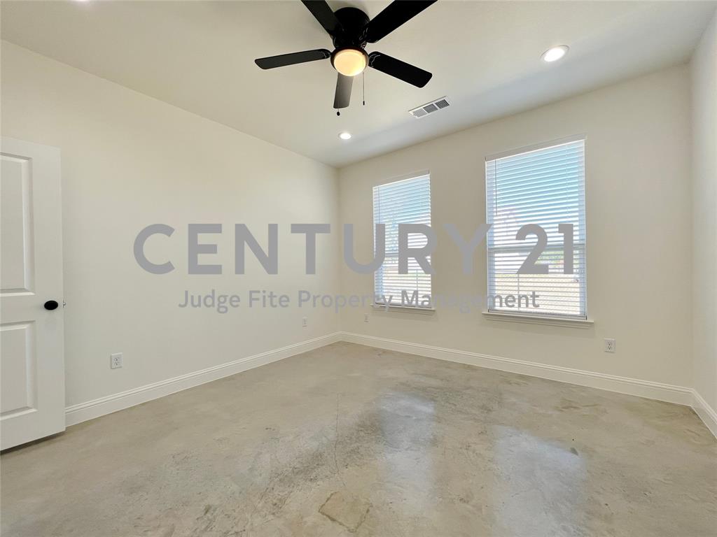 Canyon Creek III - Residential Lease