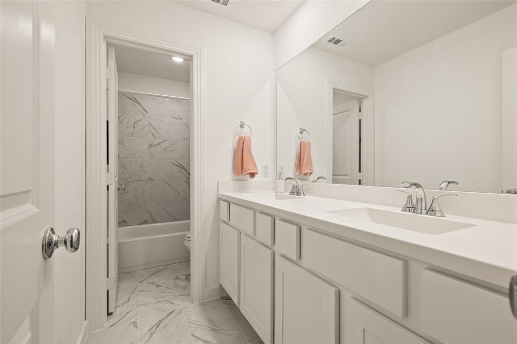 Thompson Farms Ph 1 - Residential Lease