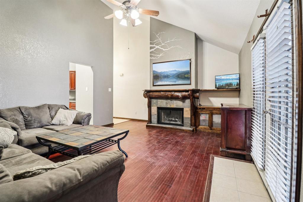 2066 Paint Pony Lane