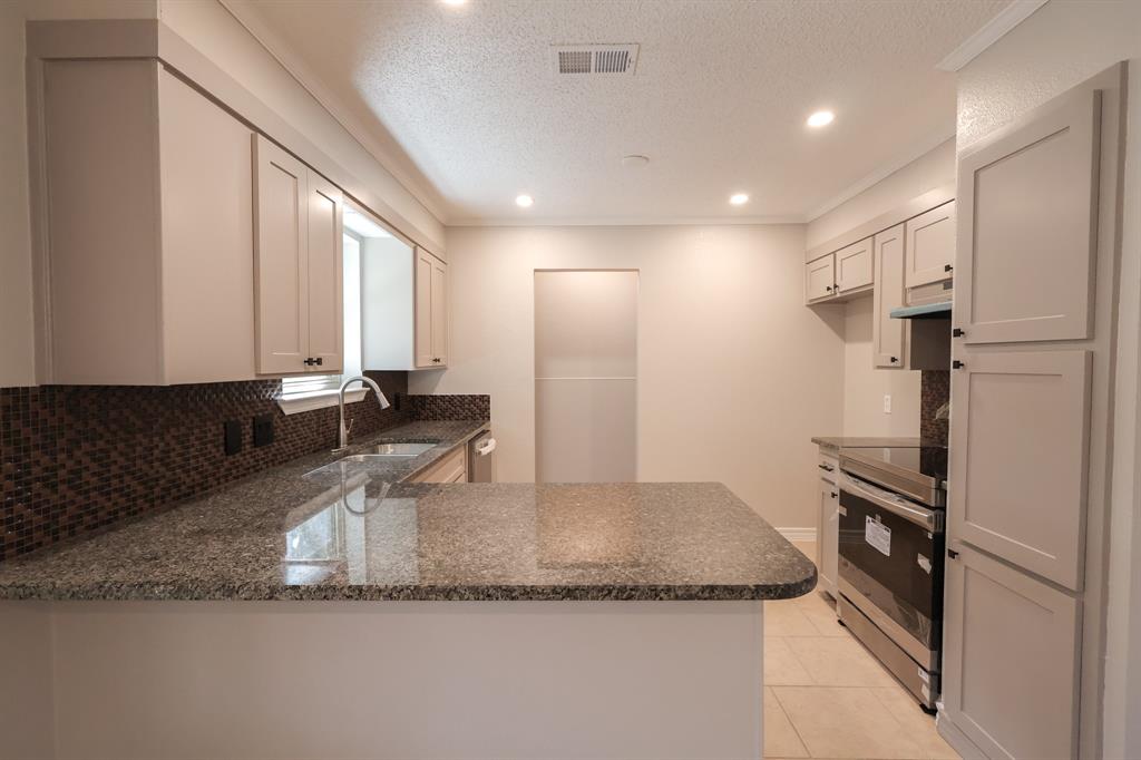 HIGHLAND TERRACE - Residential