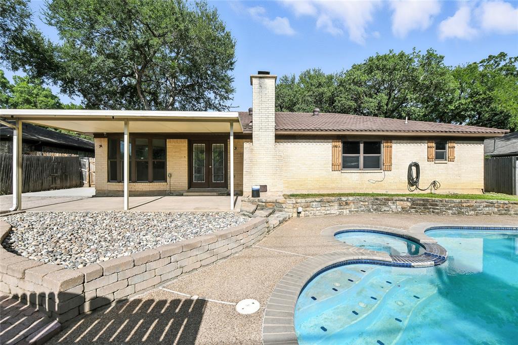 Hurst, Texas 76054, United States, 3 Bedrooms Bedrooms, ,2 BathroomsBathrooms,Residential,Pending,186818