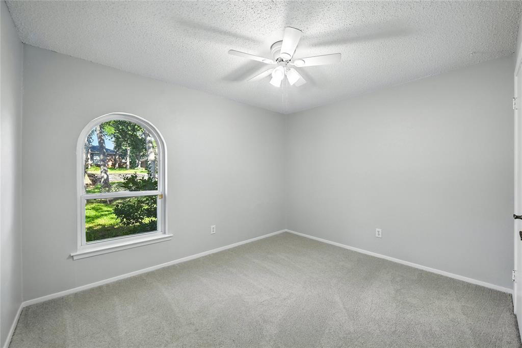 Hurst, Texas 76054, United States, 3 Bedrooms Bedrooms, ,2 BathroomsBathrooms,Residential,Pending,186818