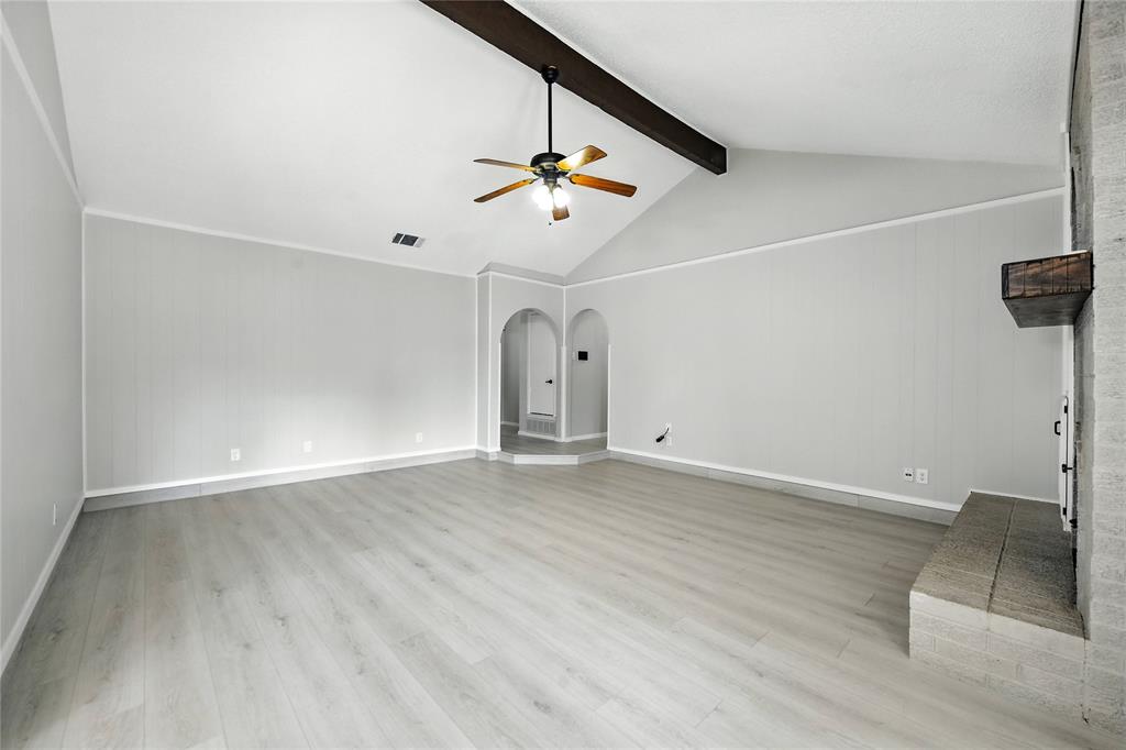 Hurst, Texas 76054, United States, 3 Bedrooms Bedrooms, ,2 BathroomsBathrooms,Residential,Pending,186818