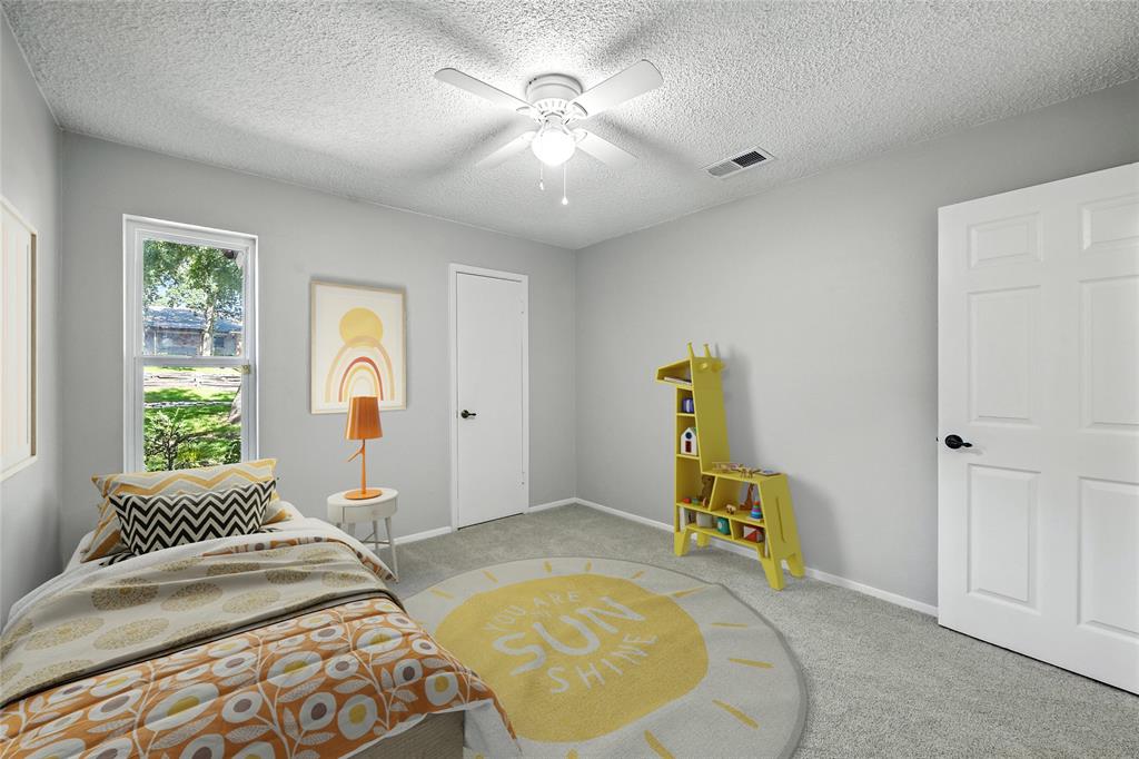 Hurst, Texas 76054, United States, 3 Bedrooms Bedrooms, ,2 BathroomsBathrooms,Residential,Pending,186818