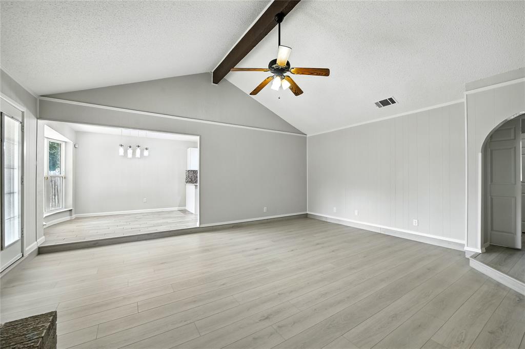 Hurst, Texas 76054, United States, 3 Bedrooms Bedrooms, ,2 BathroomsBathrooms,Residential,Pending,186818