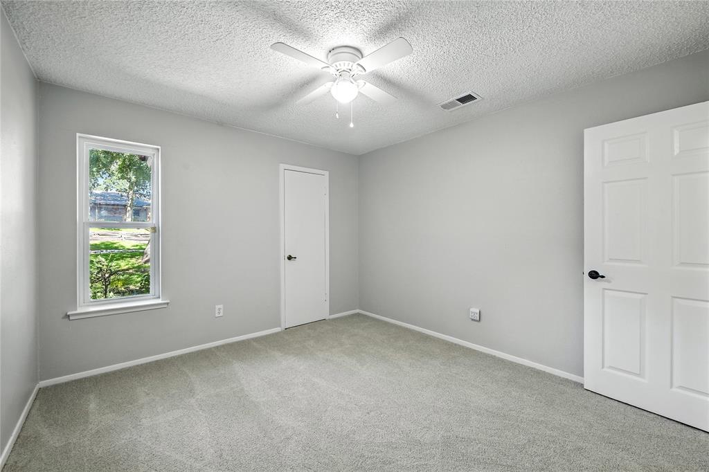 Hurst, Texas 76054, United States, 3 Bedrooms Bedrooms, ,2 BathroomsBathrooms,Residential,Pending,186818