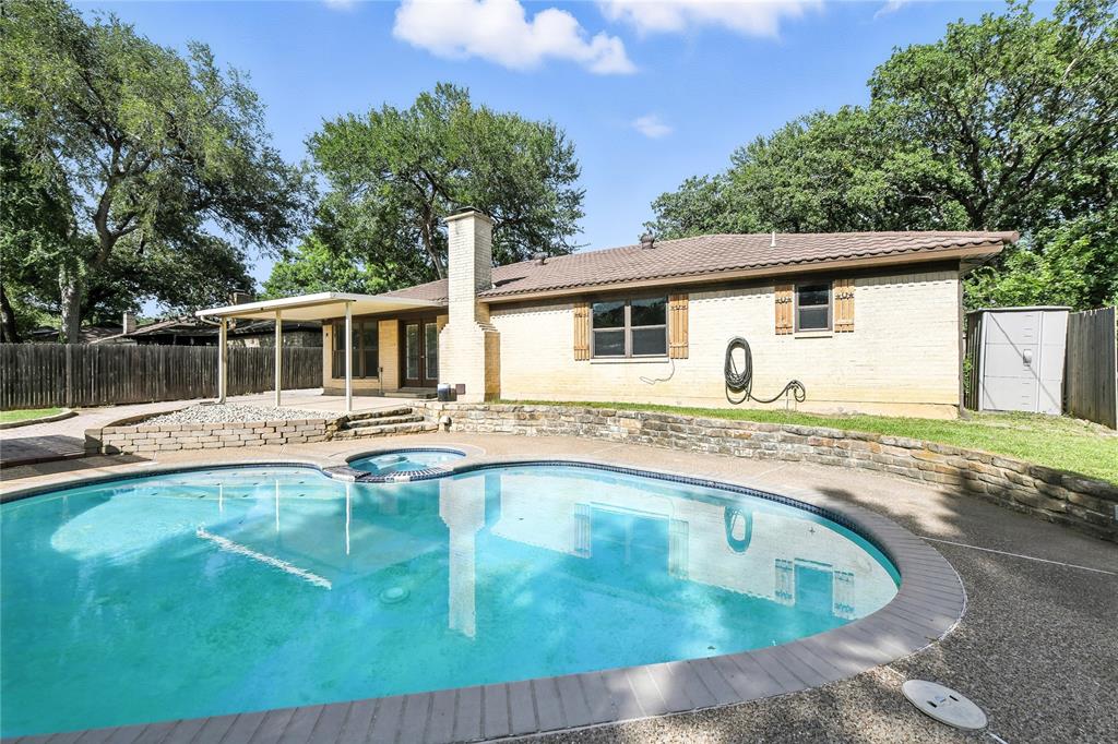 Hurst, Texas 76054, United States, 3 Bedrooms Bedrooms, ,2 BathroomsBathrooms,Residential,Pending,186818