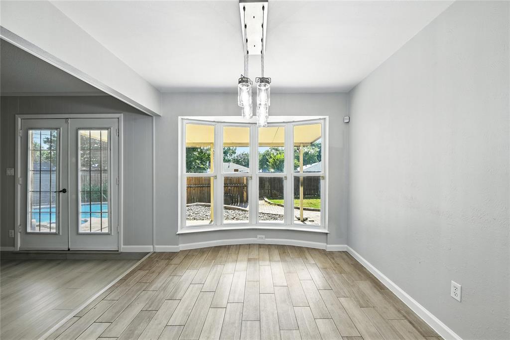 Hurst, Texas 76054, United States, 3 Bedrooms Bedrooms, ,2 BathroomsBathrooms,Residential,Pending,186818