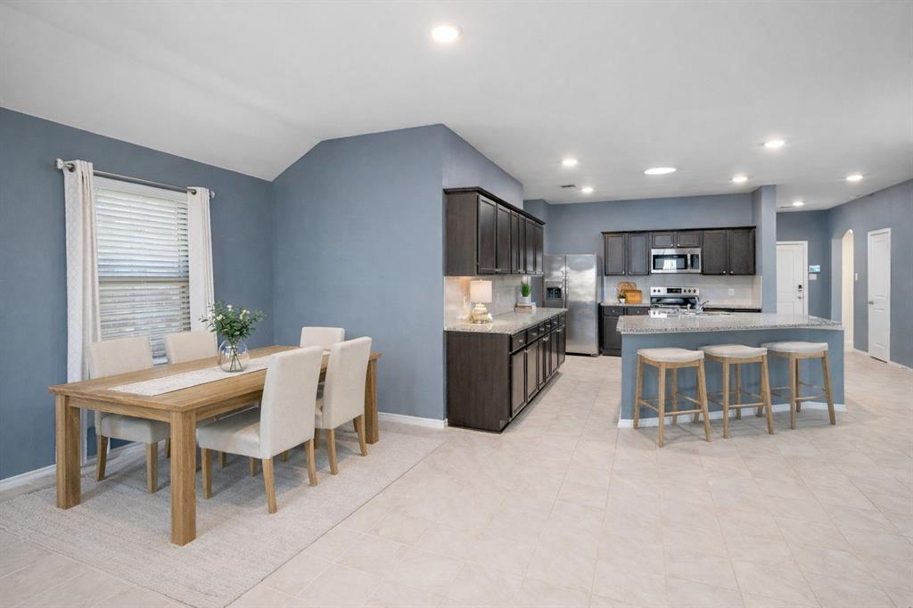 904 Meadow Wood Lane