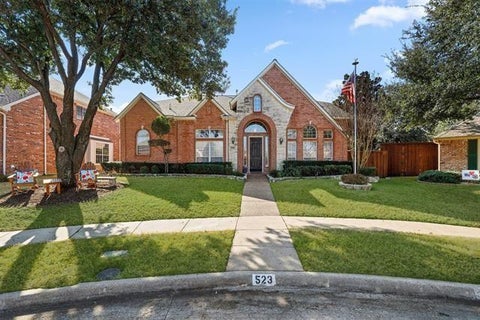 Photo of 523 Loxley Drive, Coppell, TX 75019 (MLS # 21331097)