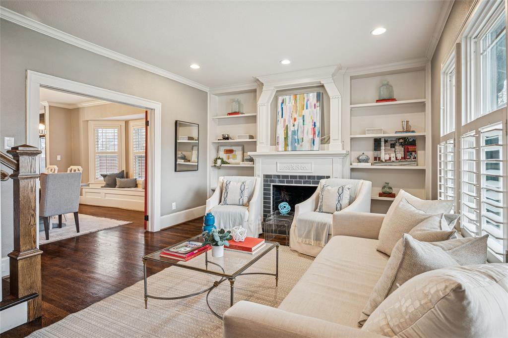 6106 Lakeshore Drive