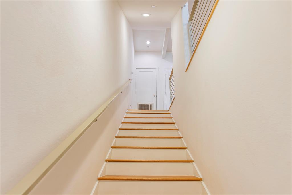 Moser Up Henderson Condos - Residential Lease