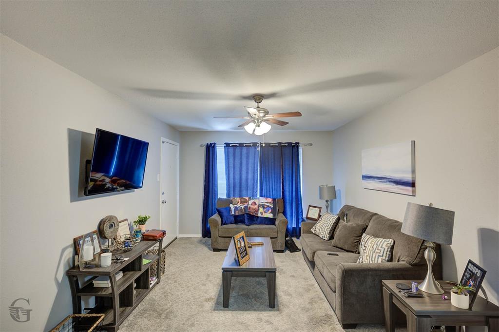 1820 E Kings Highway