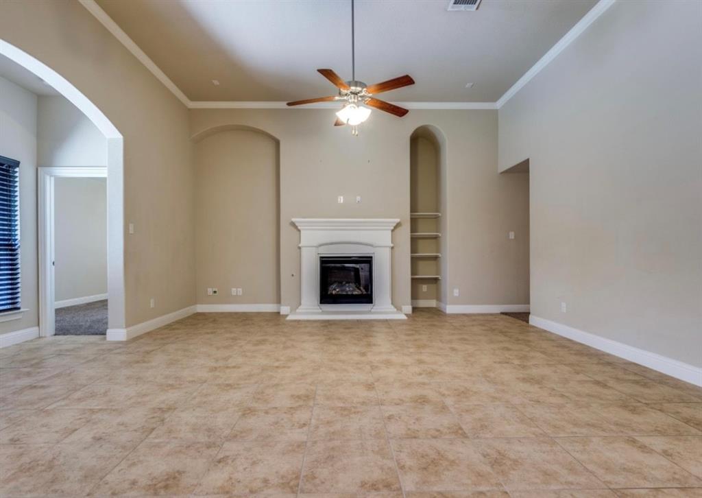 909 Sunnyvale Drive