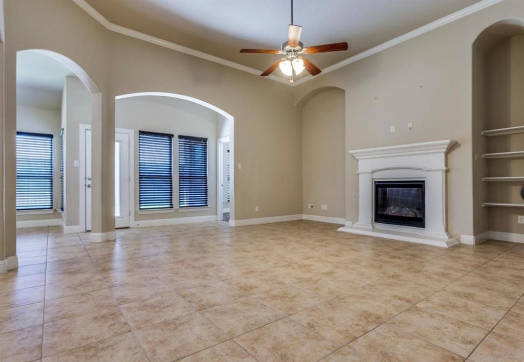 909 Sunnyvale Drive