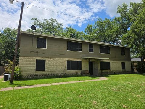 400 Oak Drive Terrell TX 75143