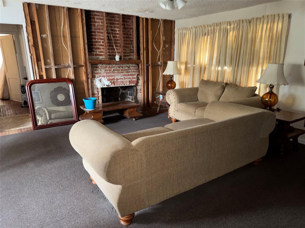 2427 Nicholson Drive