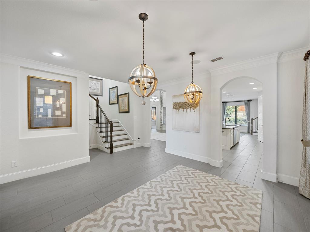 2805 Walnut Creek Lane